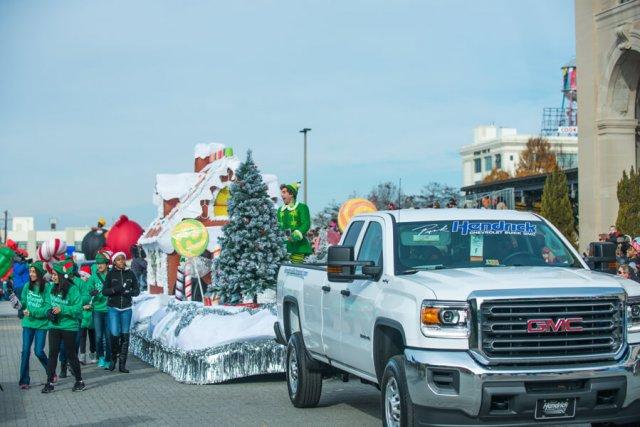 Dominion Christmas Parade 2016